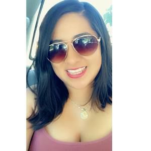 Meet your Posher, Raquel